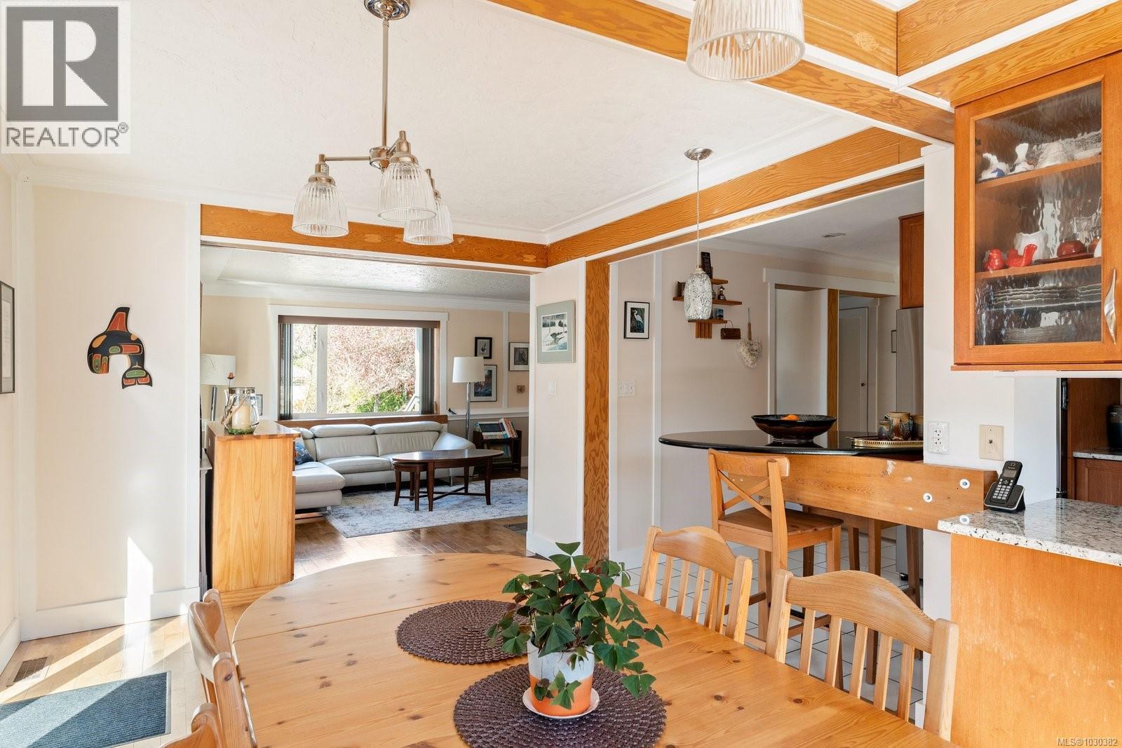 1209 Palmer Rd, Saanich