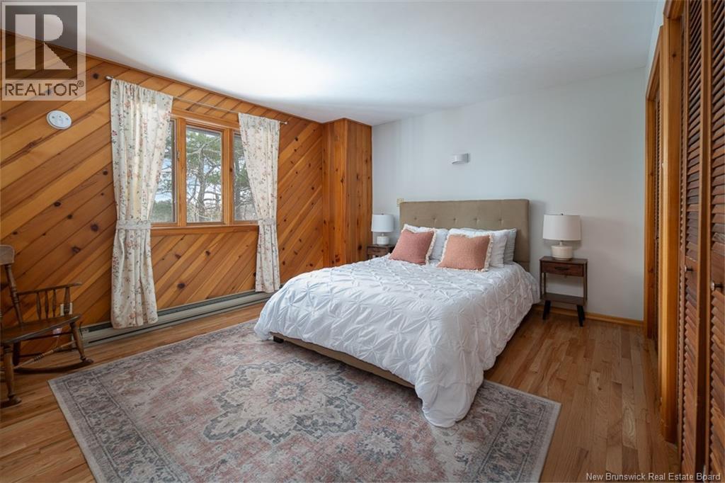 340 MACDONALD AVENUE - 23