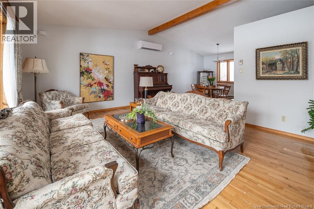 340 MACDONALD AVENUE - 9