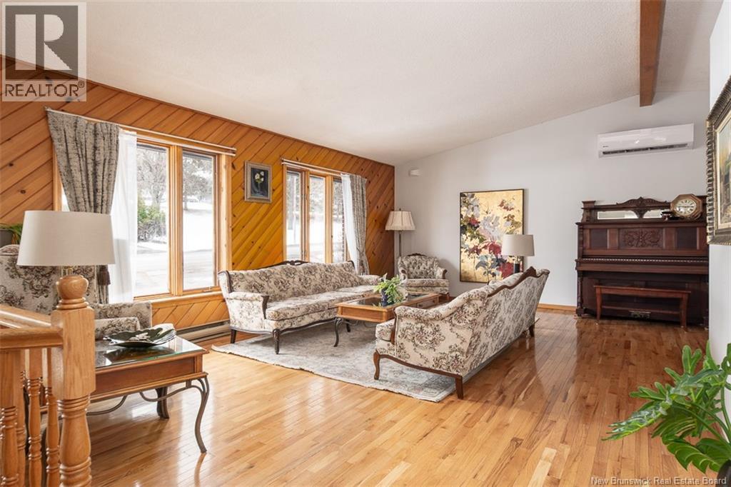 340 MACDONALD AVENUE - 5