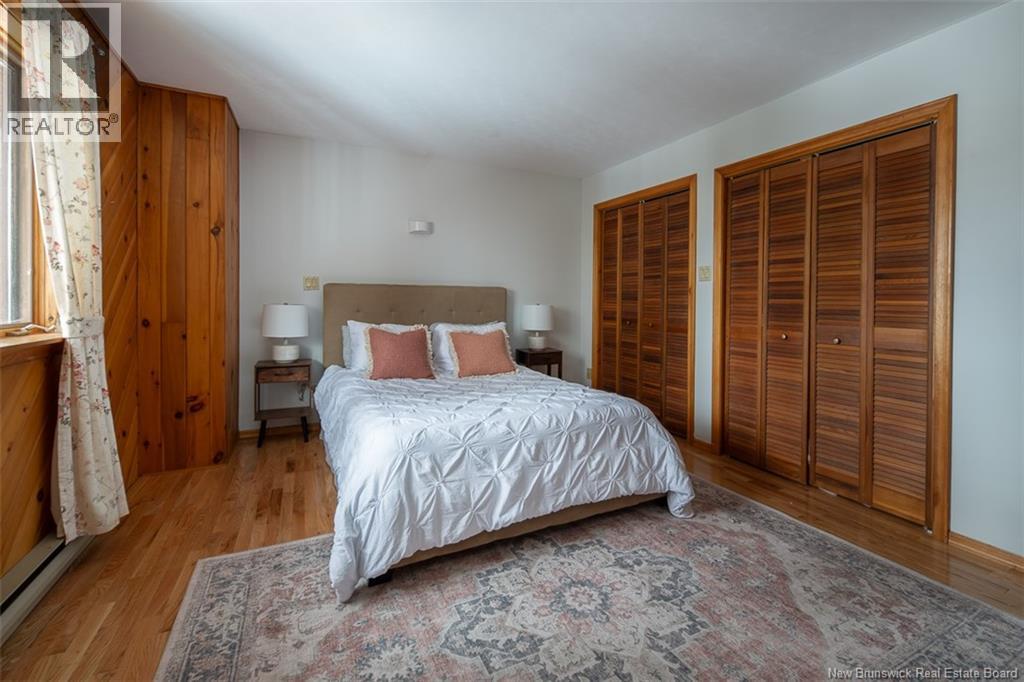 340 MACDONALD AVENUE - 24