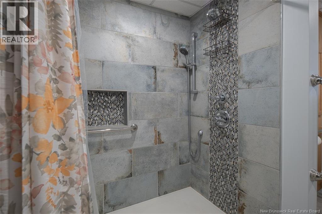 340 MACDONALD AVENUE - 34