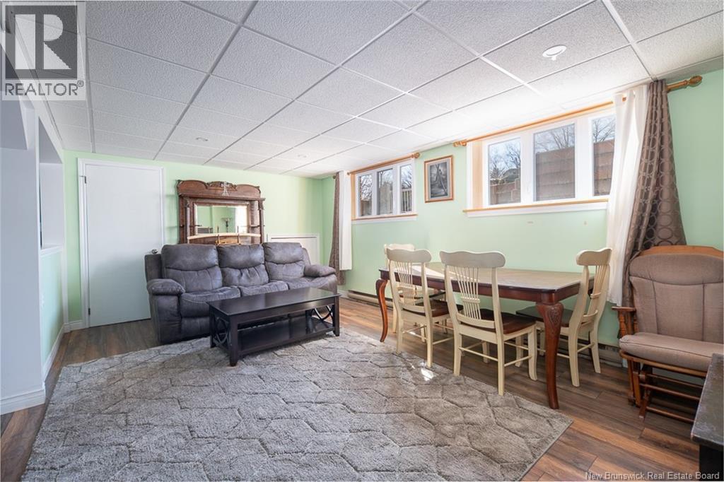 340 MACDONALD AVENUE - 40