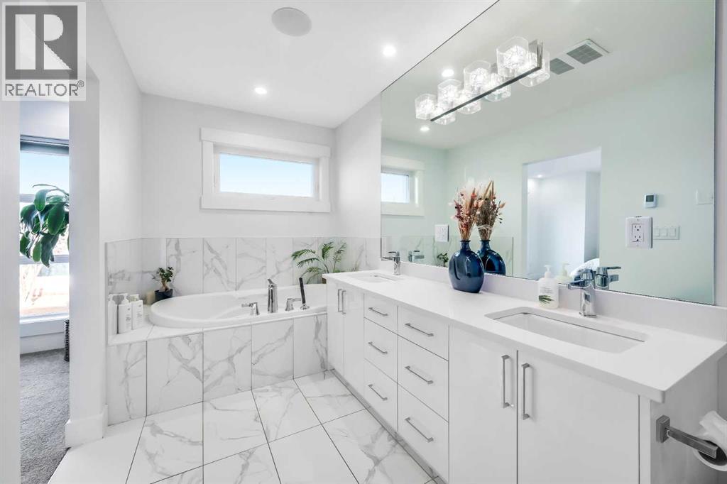 Single Family House for Sale in   Avenue NW Banff Trail Calgary 