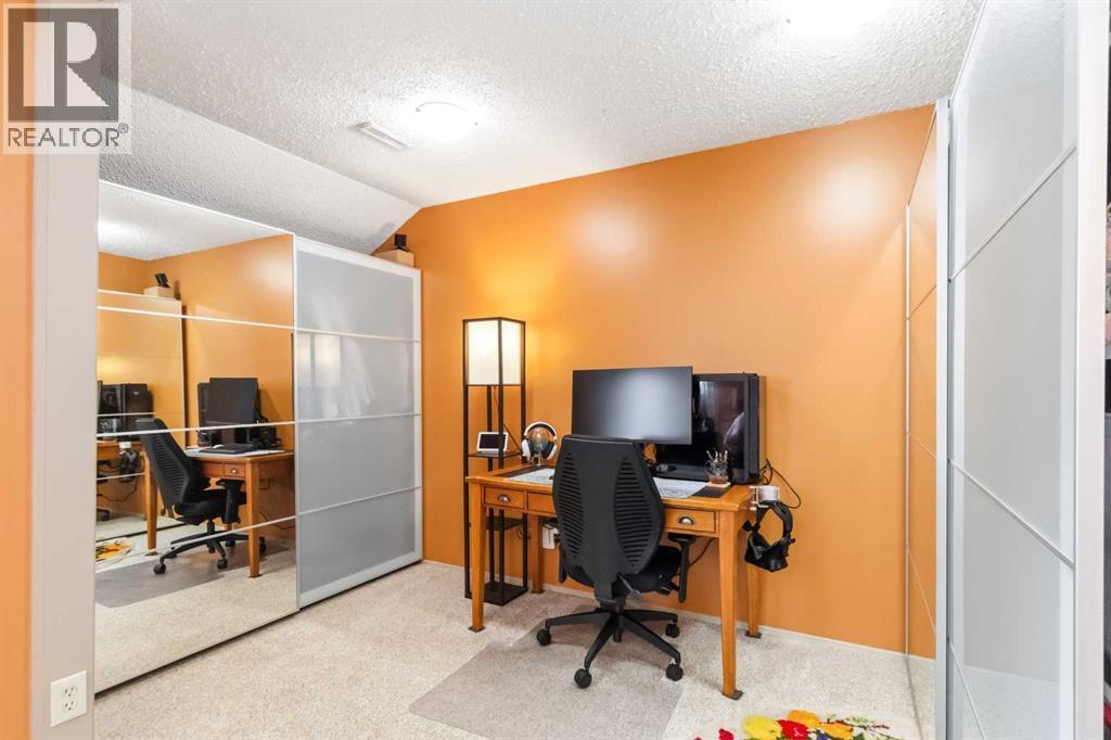 400 Silin Forest Road, Fort McMurray