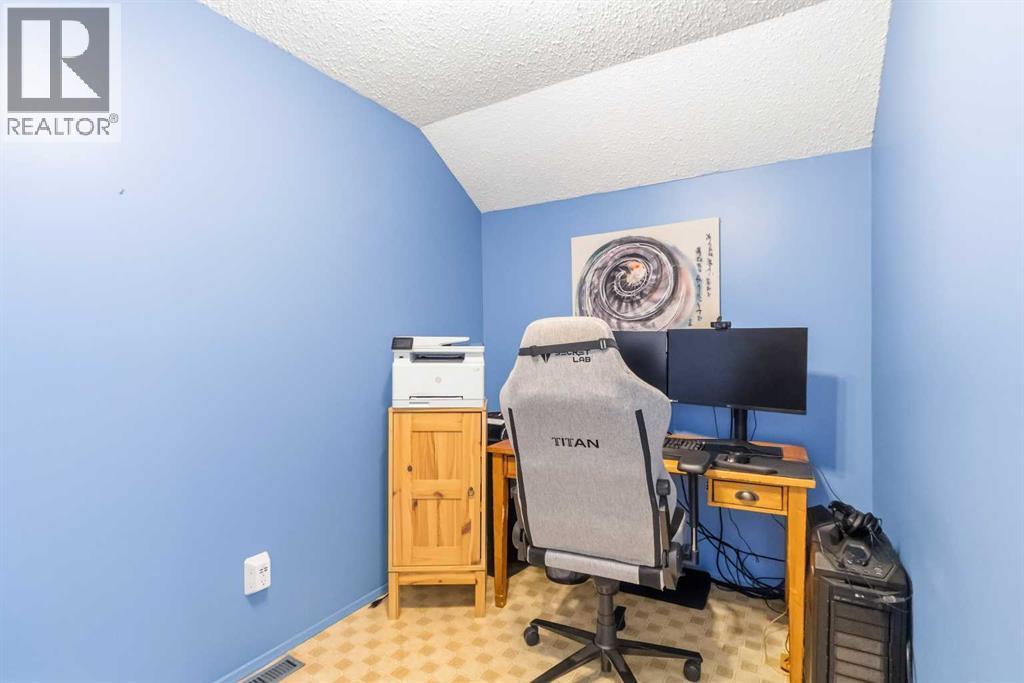 400 Silin Forest Road, Fort McMurray