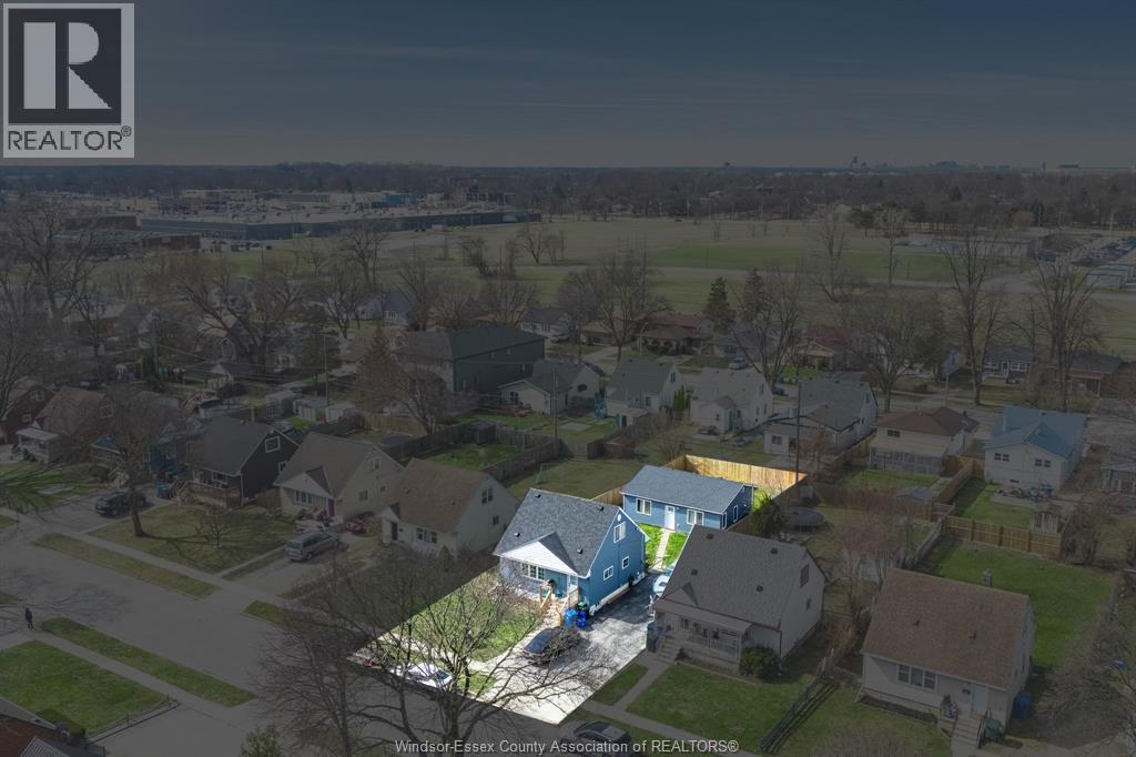 1167 ASKIN AVENUE - 1
