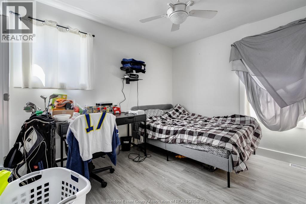 1167 ASKIN AVENUE - 11