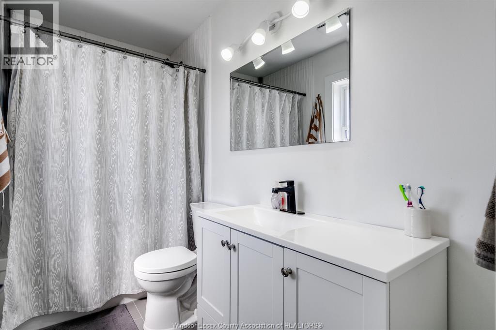 1167 ASKIN AVENUE - 13