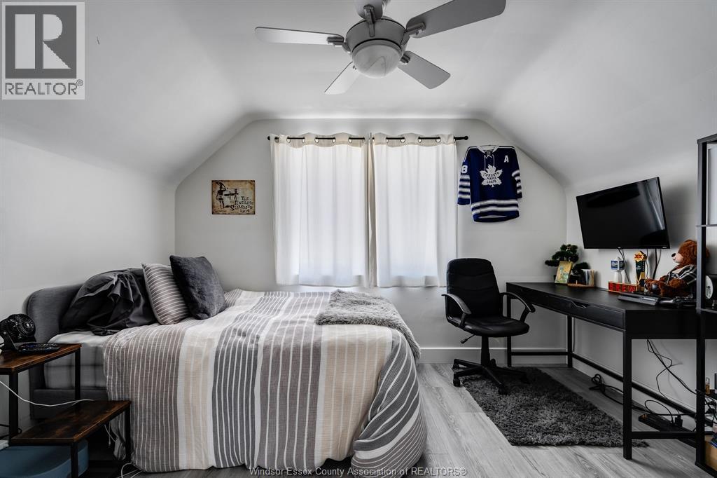 1167 ASKIN AVENUE - 15