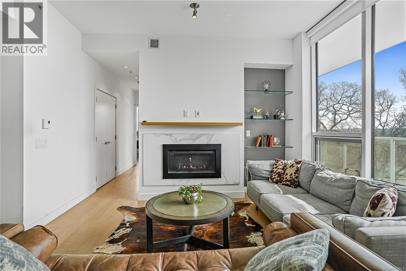 402 4011 Rainbow Hill Lane, Saanich