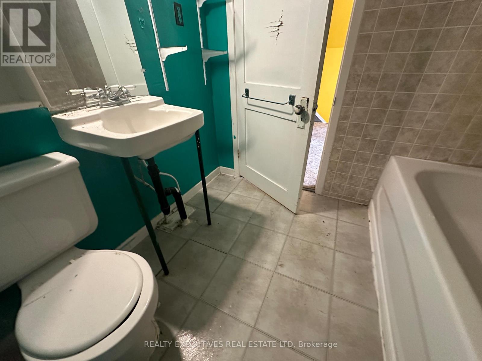 23 WHELAN STREET - 13