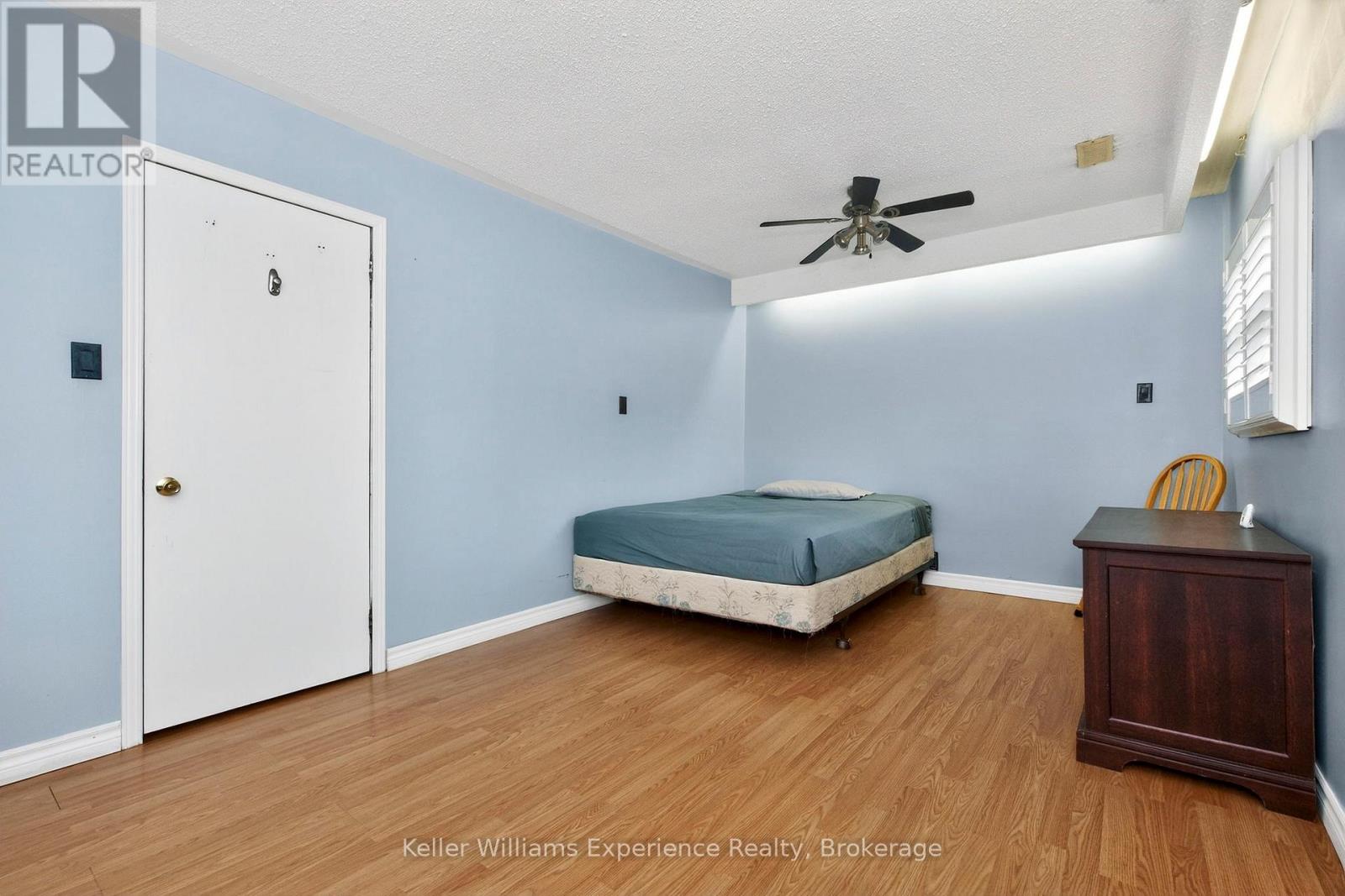 1031 FERRIER AVENUE, Innisfil (Lefroy), Ontario