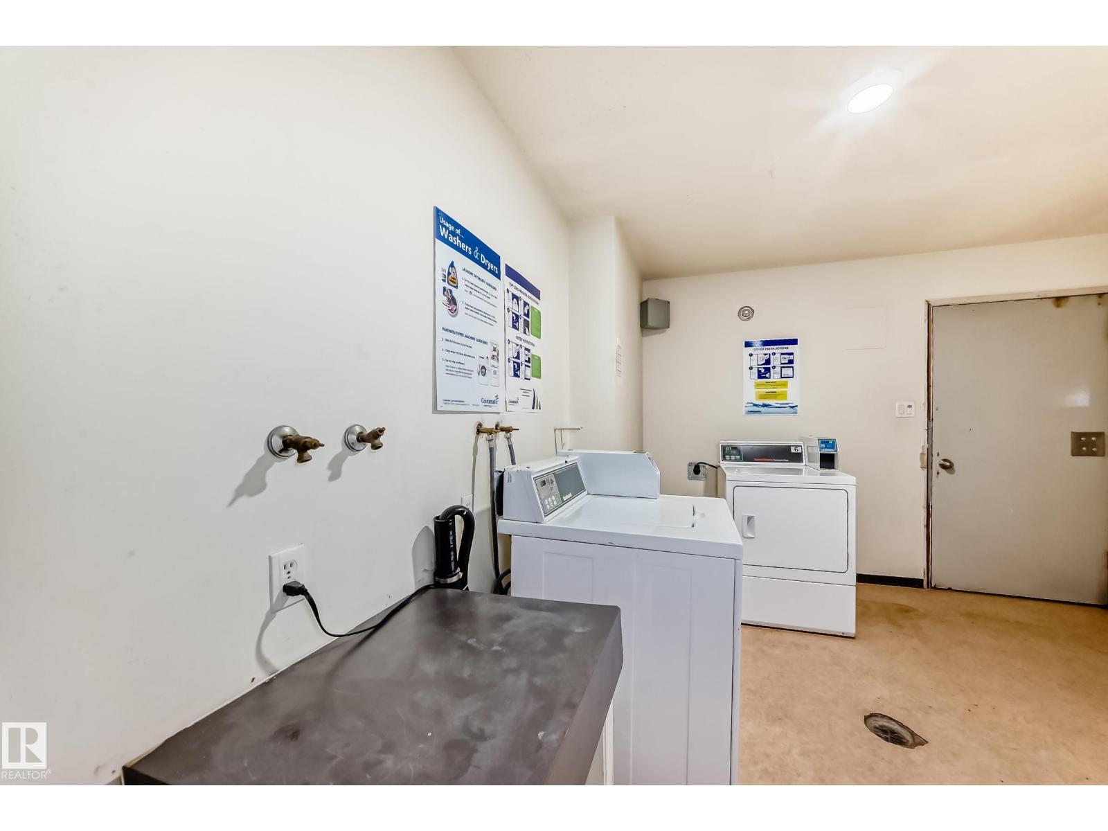 #5C 5715 133 AV NW, Edmonton