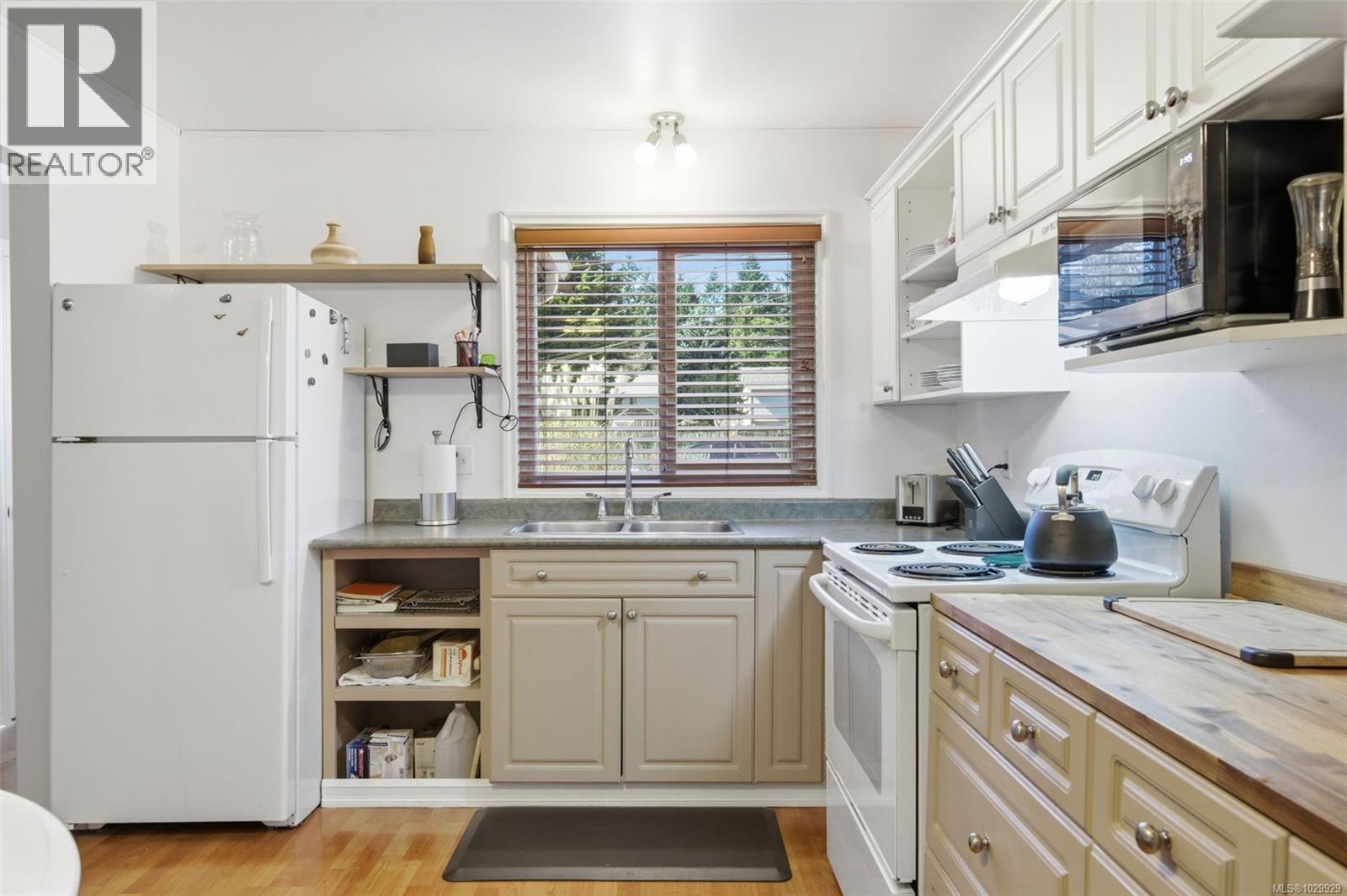 2957 ALMARTIN PL - 6