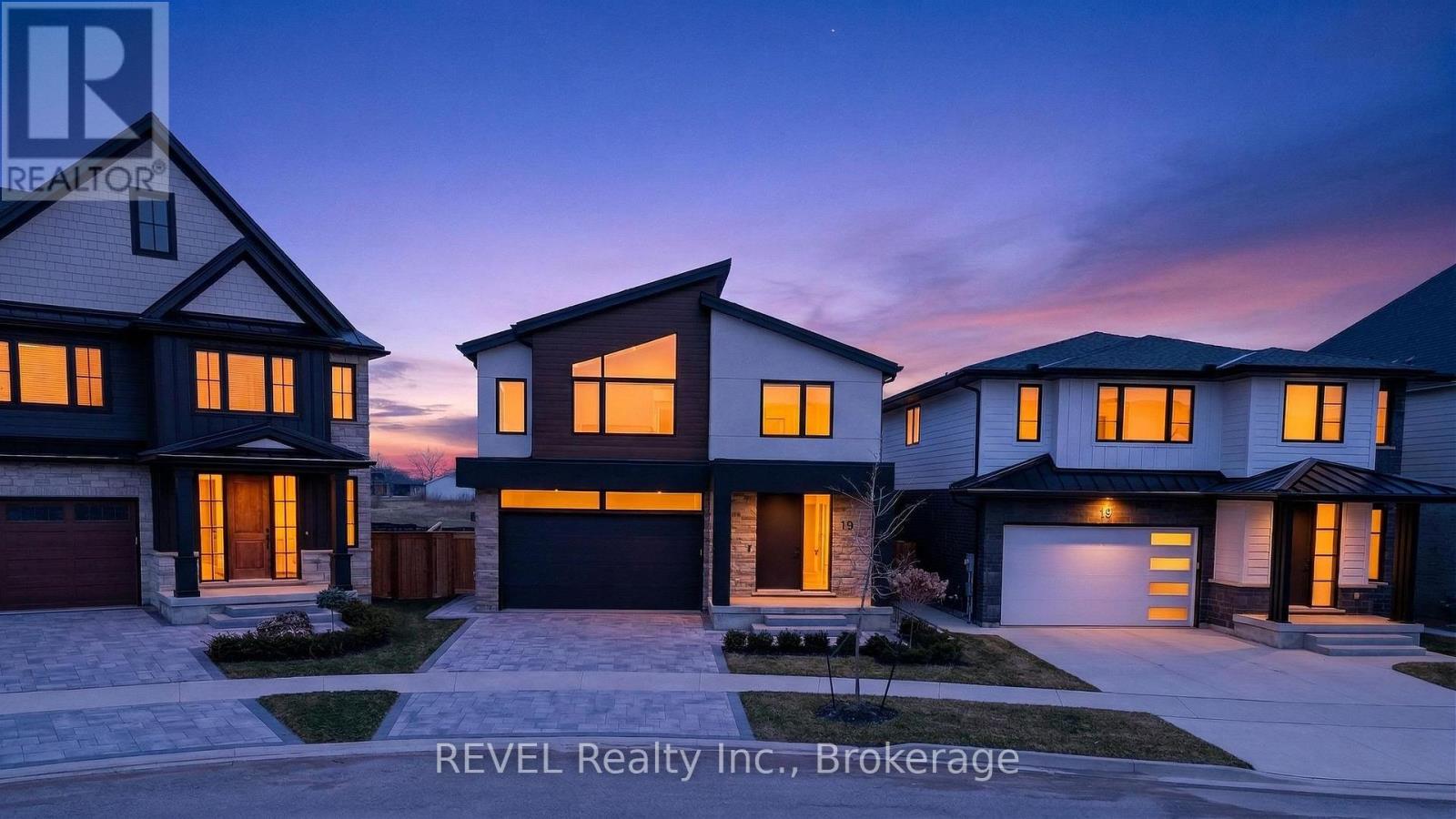 17 ARSENAULT CRESCENT