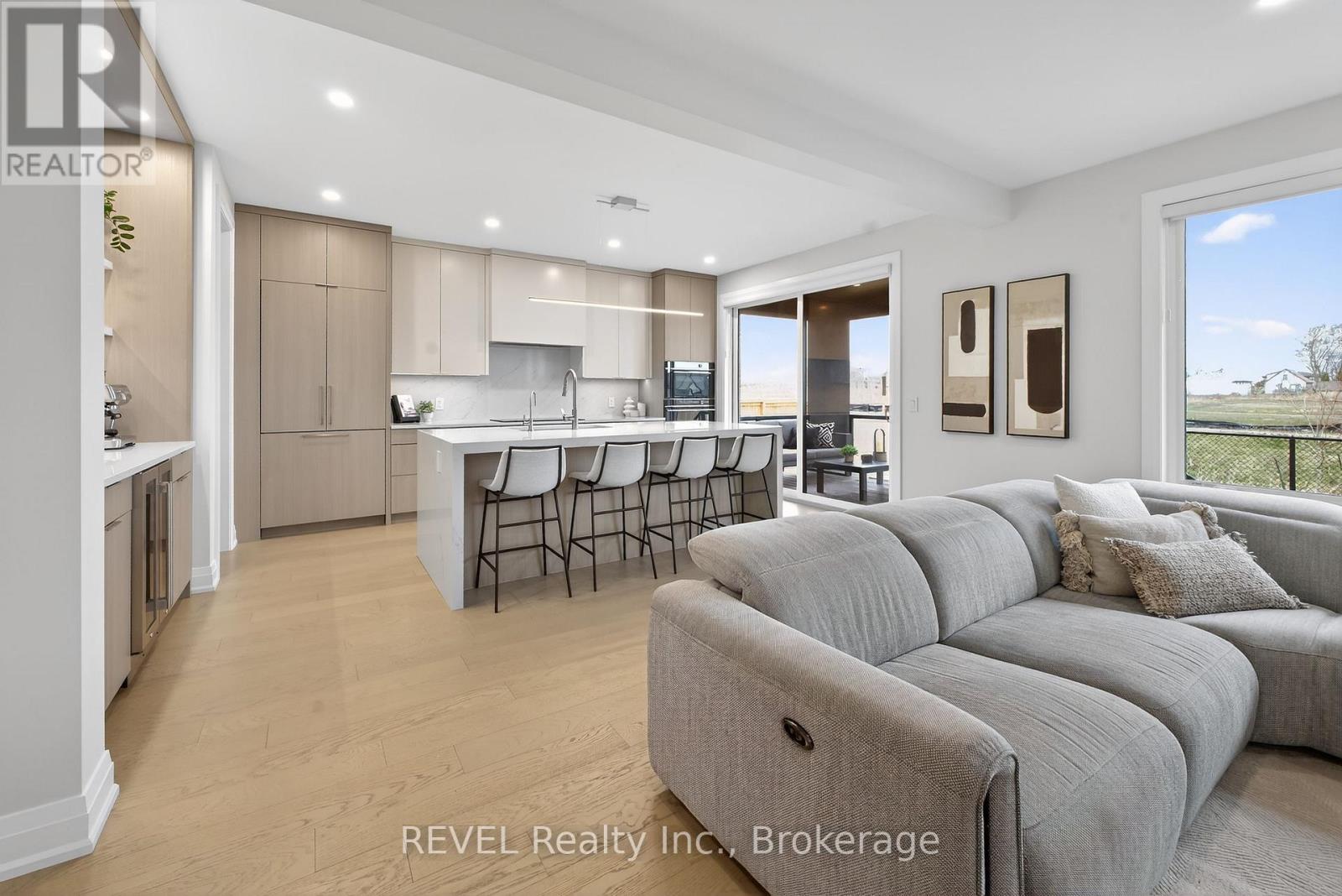 17 ARSENAULT CRESCENT - 15