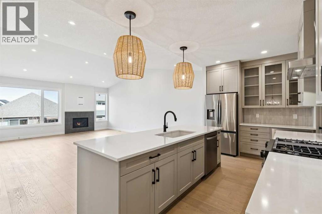 
          640 Shawnee Terrace Southwest
            <br/>
            <span>Calgary</span>
            , 
            <span>AB</span>
             <span>T2Y0X5</span>
         - Photo 6