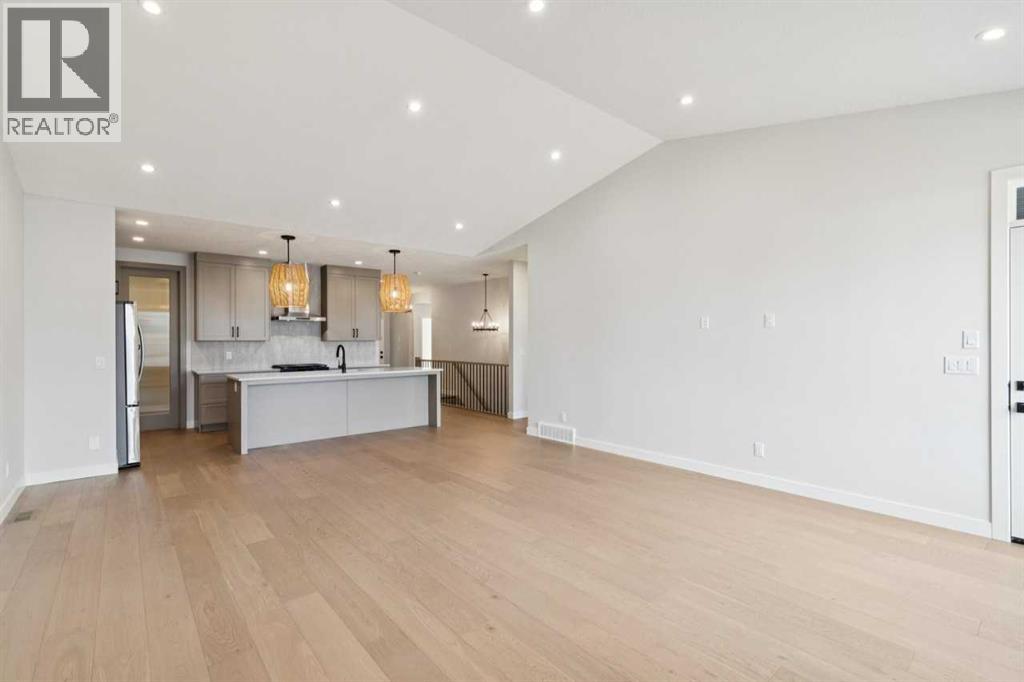 
          640 Shawnee Terrace Southwest
            <br/>
            <span>Calgary</span>
            , 
            <span>AB</span>
             <span>T2Y0X5</span>
         - Photo 29