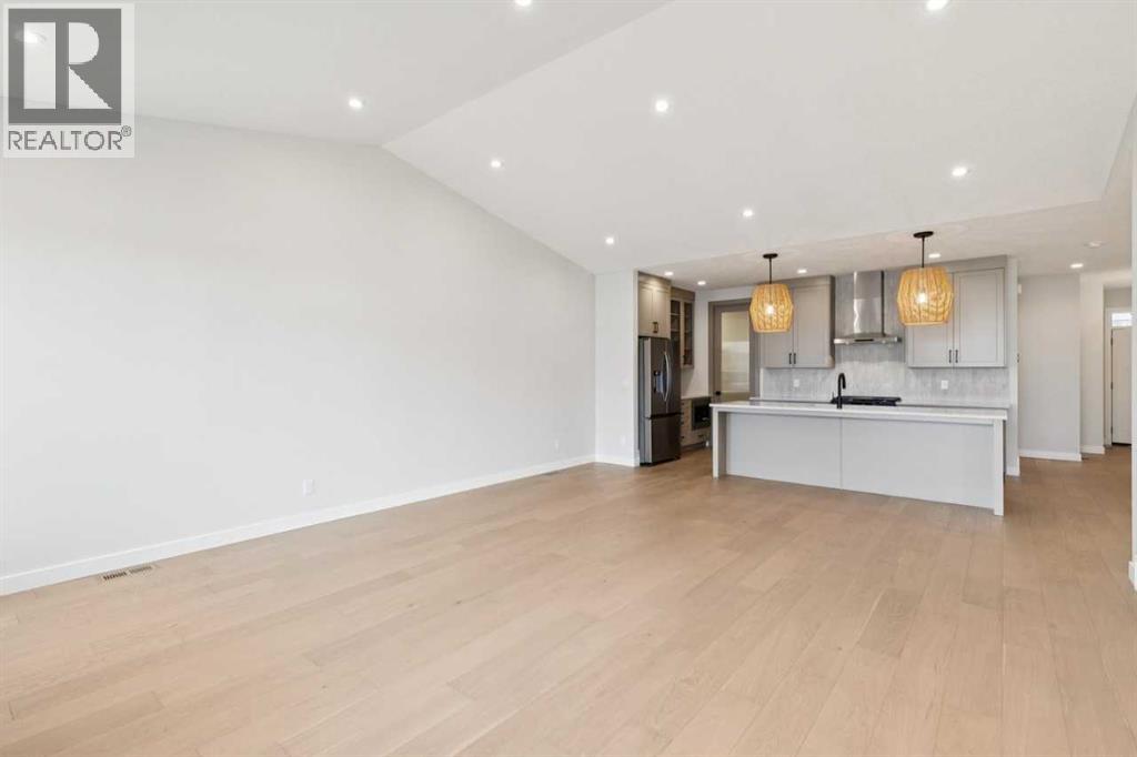 
          640 Shawnee Terrace Southwest
            <br/>
            <span>Calgary</span>
            , 
            <span>AB</span>
             <span>T2Y0X5</span>
         - Photo 7