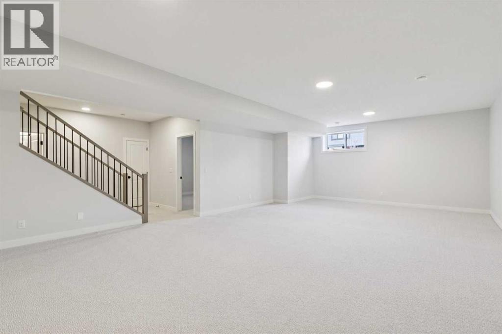 
          640 Shawnee Terrace Southwest
            <br/>
            <span>Calgary</span>
            , 
            <span>AB</span>
             <span>T2Y0X5</span>
         - Photo 44