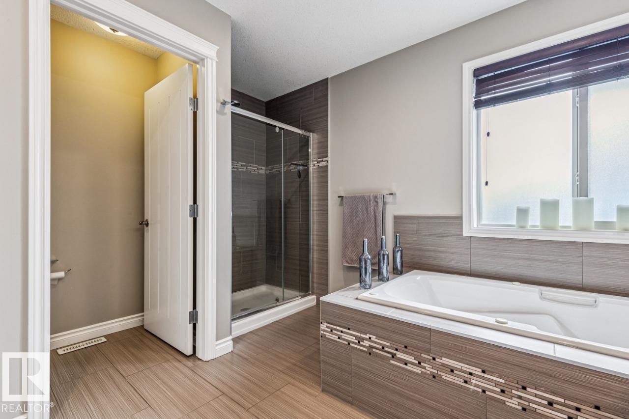 12513 120 AV NW, Edmonton