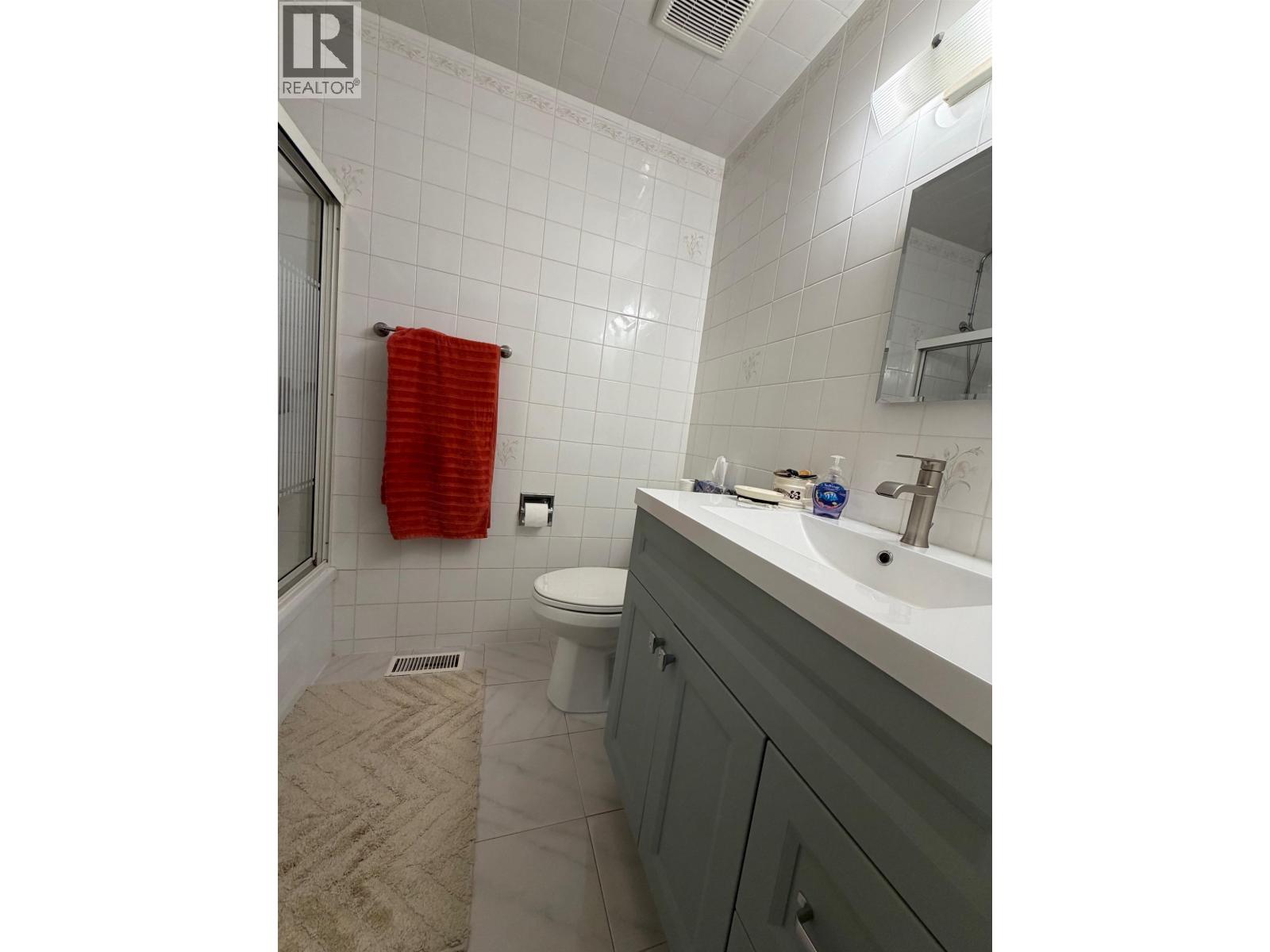 3803 WELLINGTON STREET, Port Coquitlam