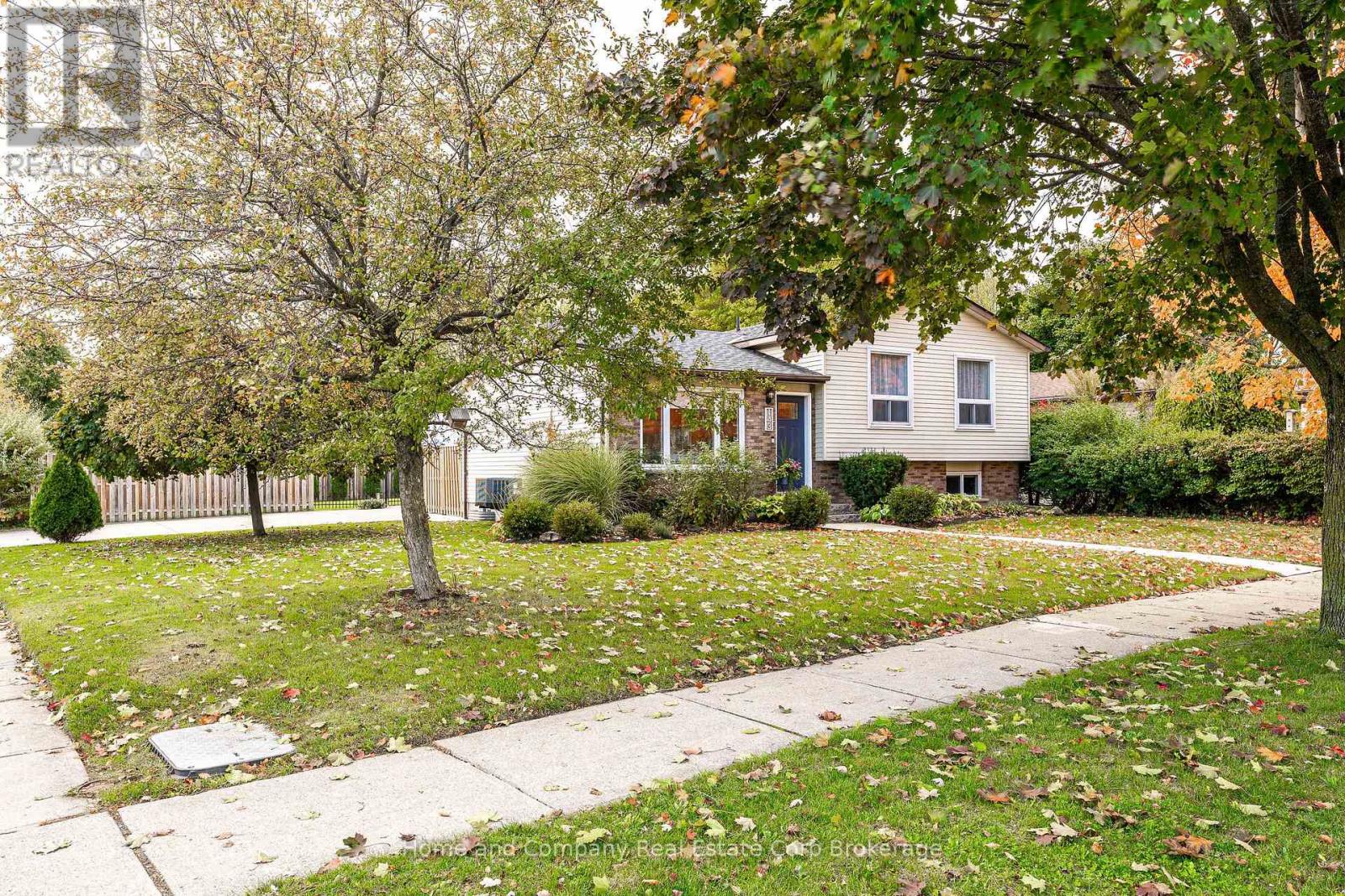 143 GREENWOOD DRIVE - 35