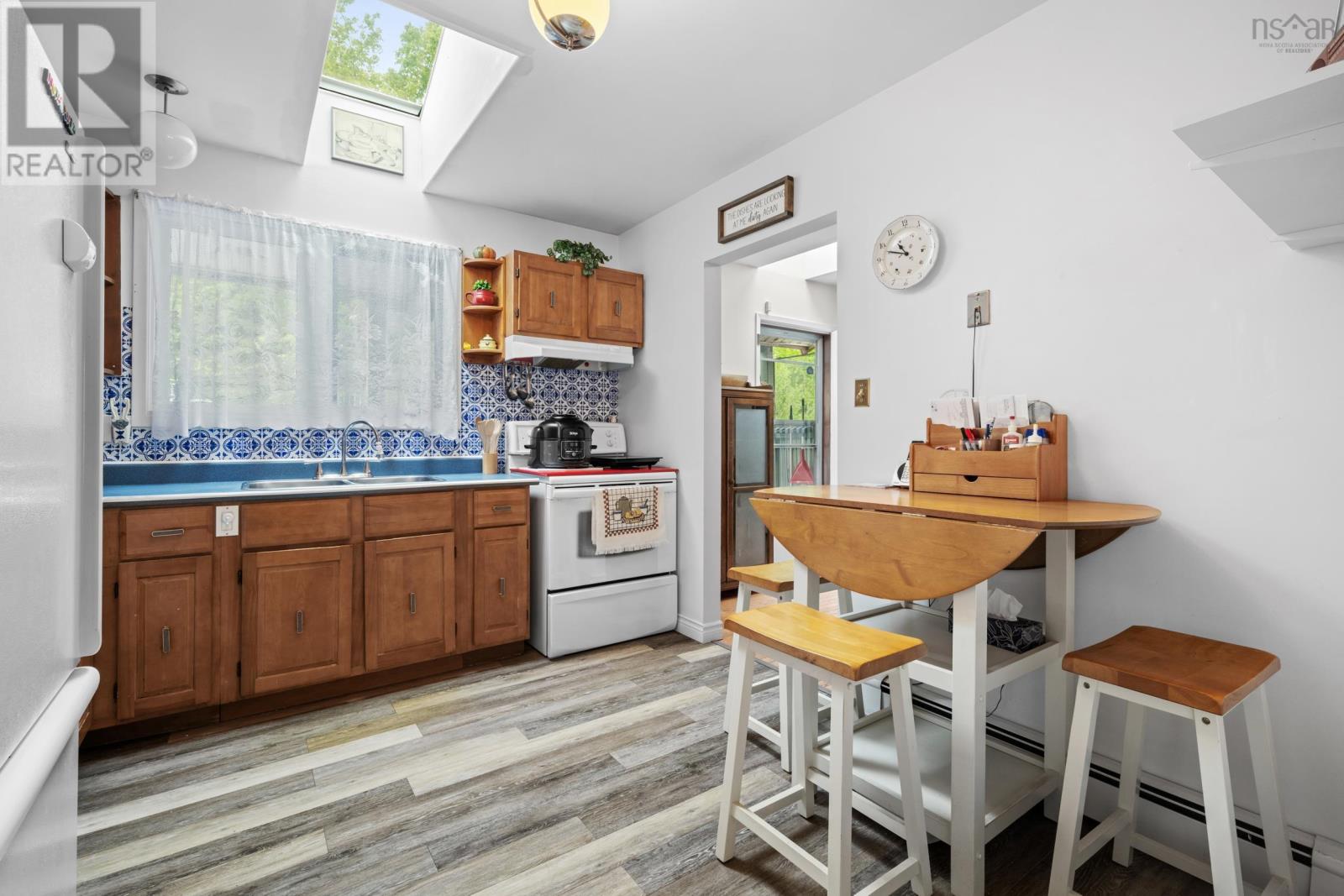 Property 9 of 34 of 29 Delwood Place