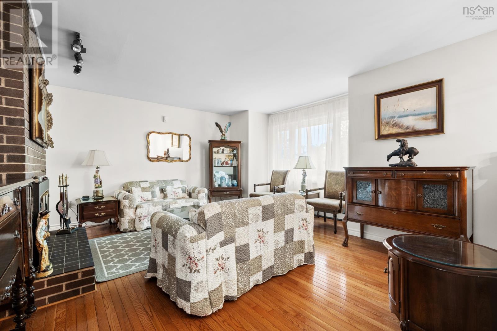 Property 7 of 34 of 29 Delwood Place