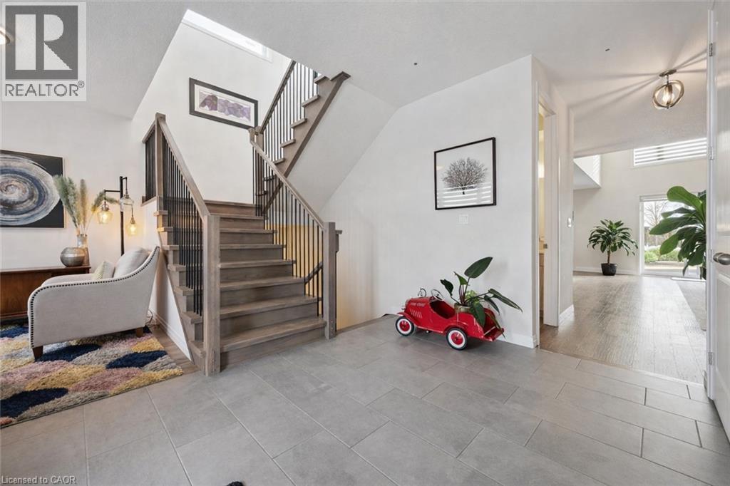 #18 972 STONECLIFFE Walk - 7