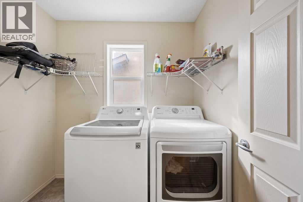 Single Family House for Sale in  Sienna Park Crescent SW Signal Hill Calgary 