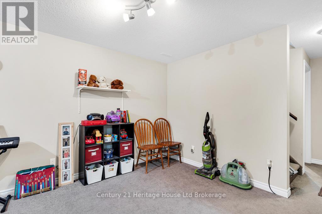 69 WILLIAM STREET - 22