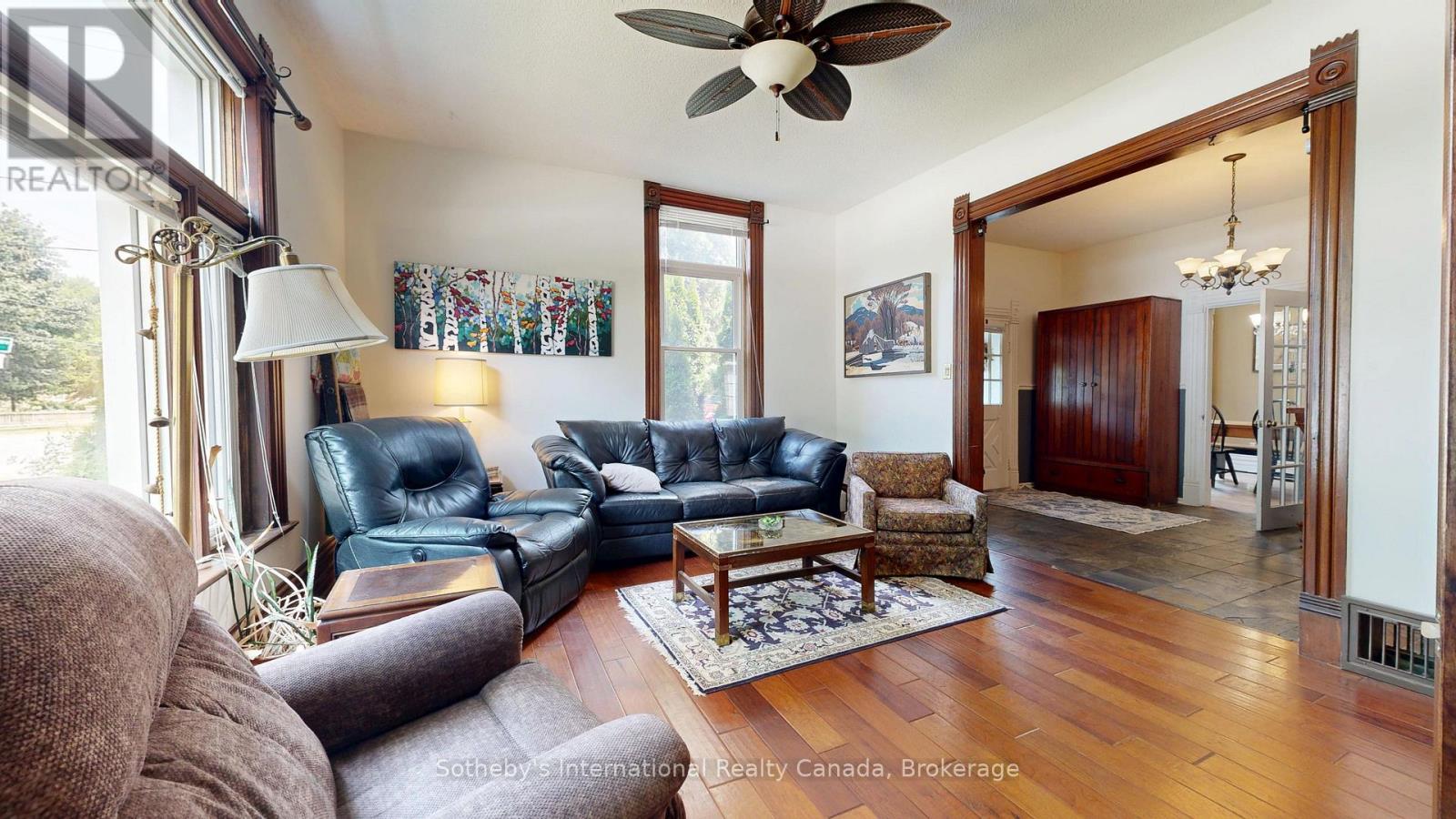 103 BRUCE STREET S - 10
