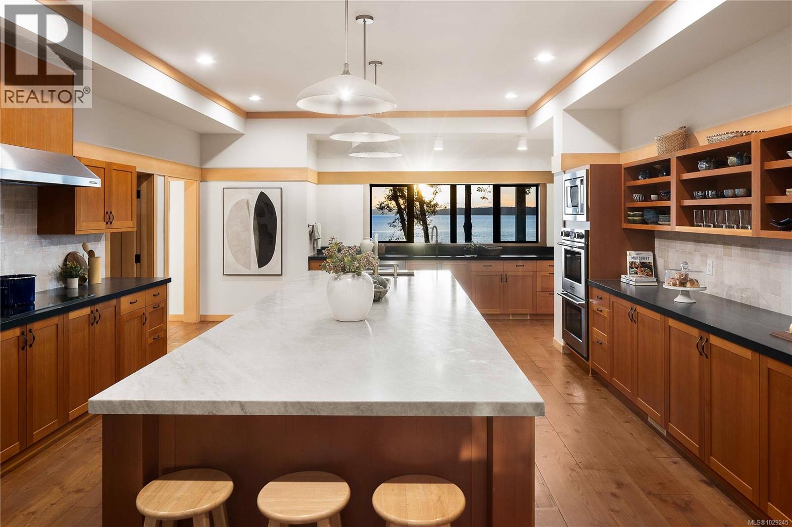  250 Holmes Road, Salt Spring