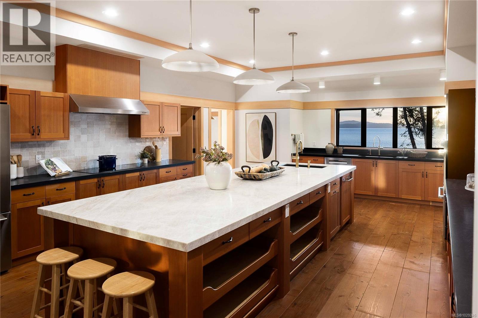  250 Holmes Road, Salt Spring