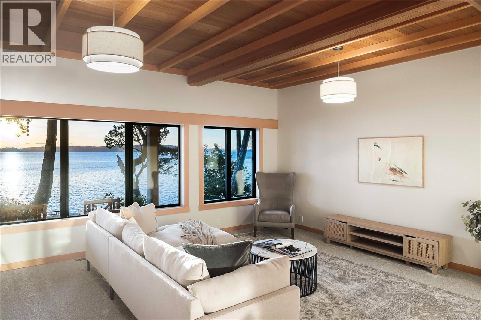  250 Holmes Road, Salt Spring