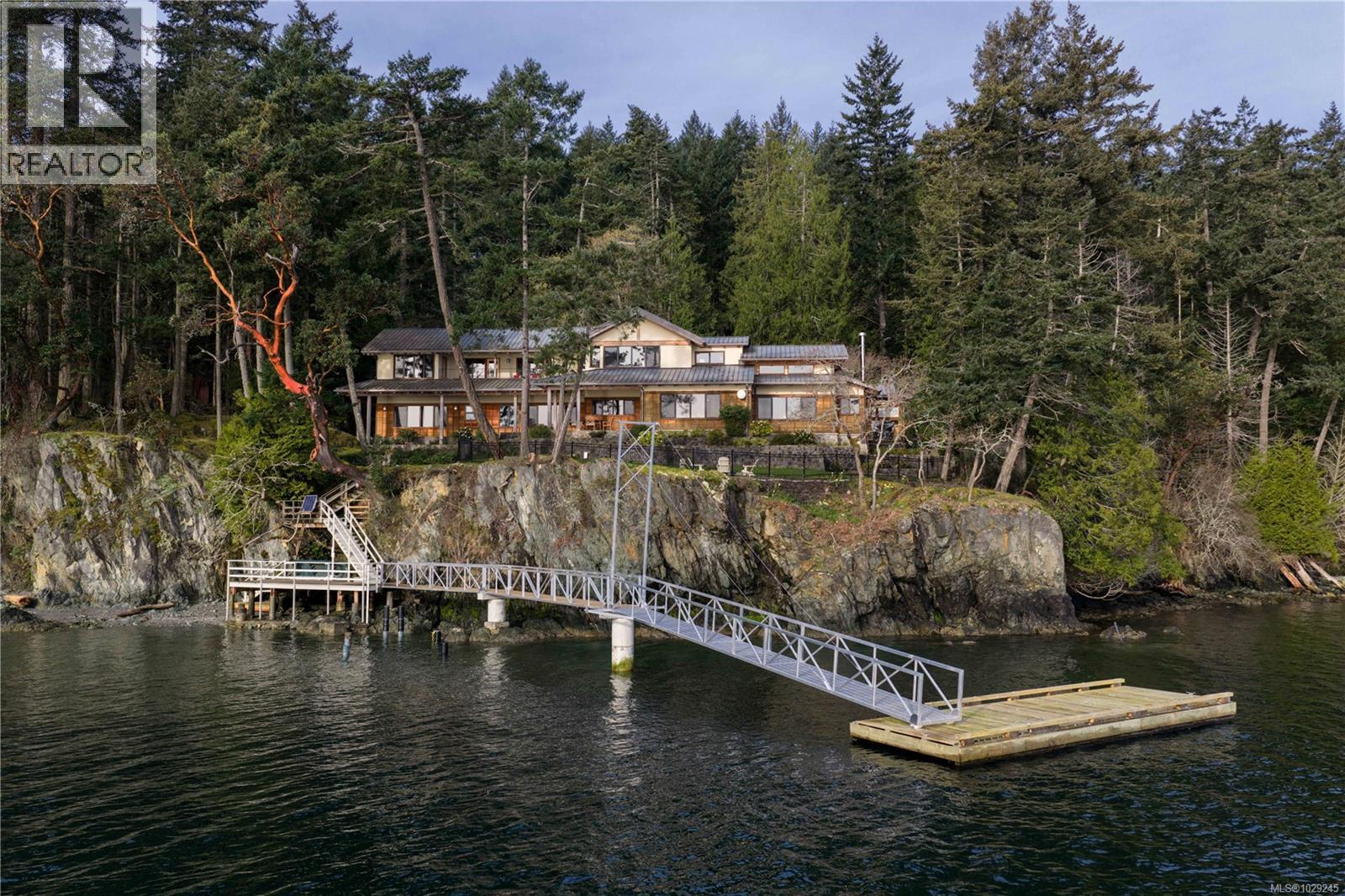  250 Holmes Road, Salt Spring