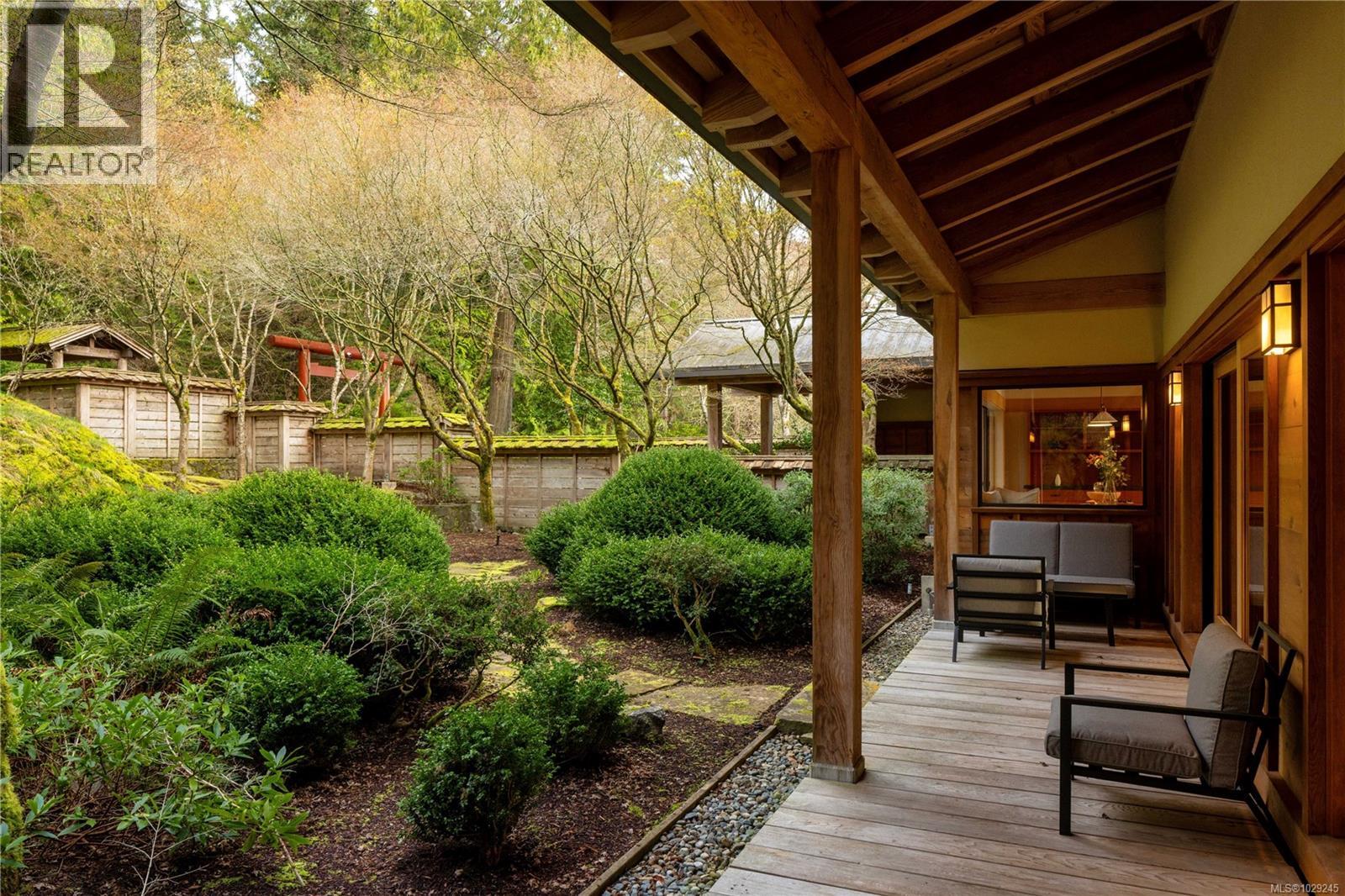  250 Holmes Road, Salt Spring