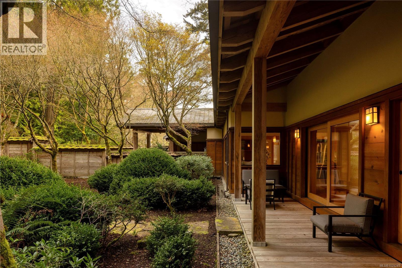  250 Holmes Road, Salt Spring