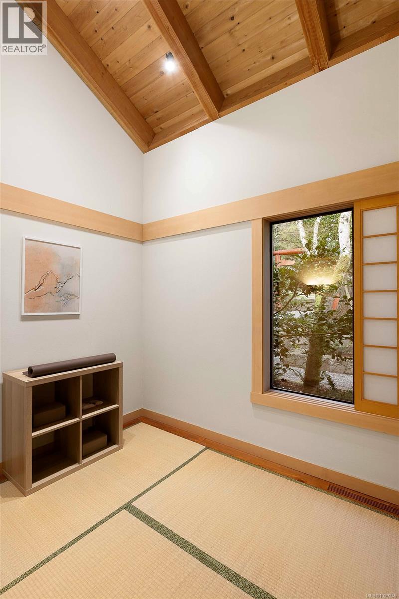  250 Holmes Road, Salt Spring