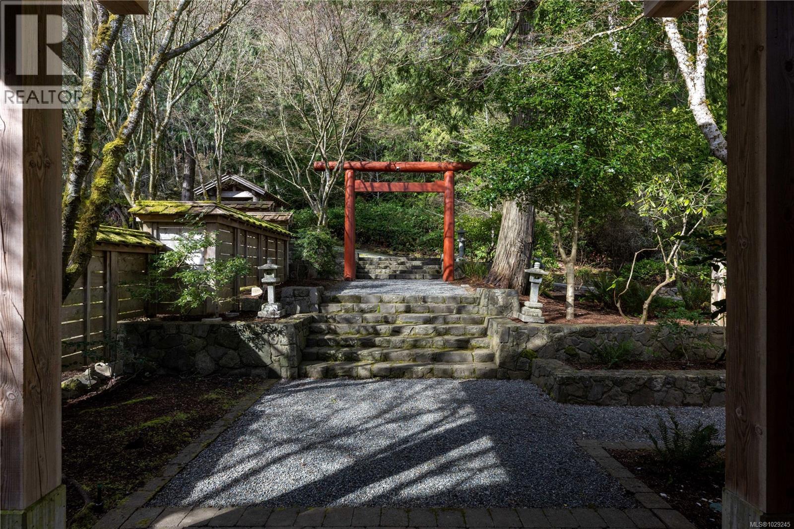  250 Holmes Road, Salt Spring