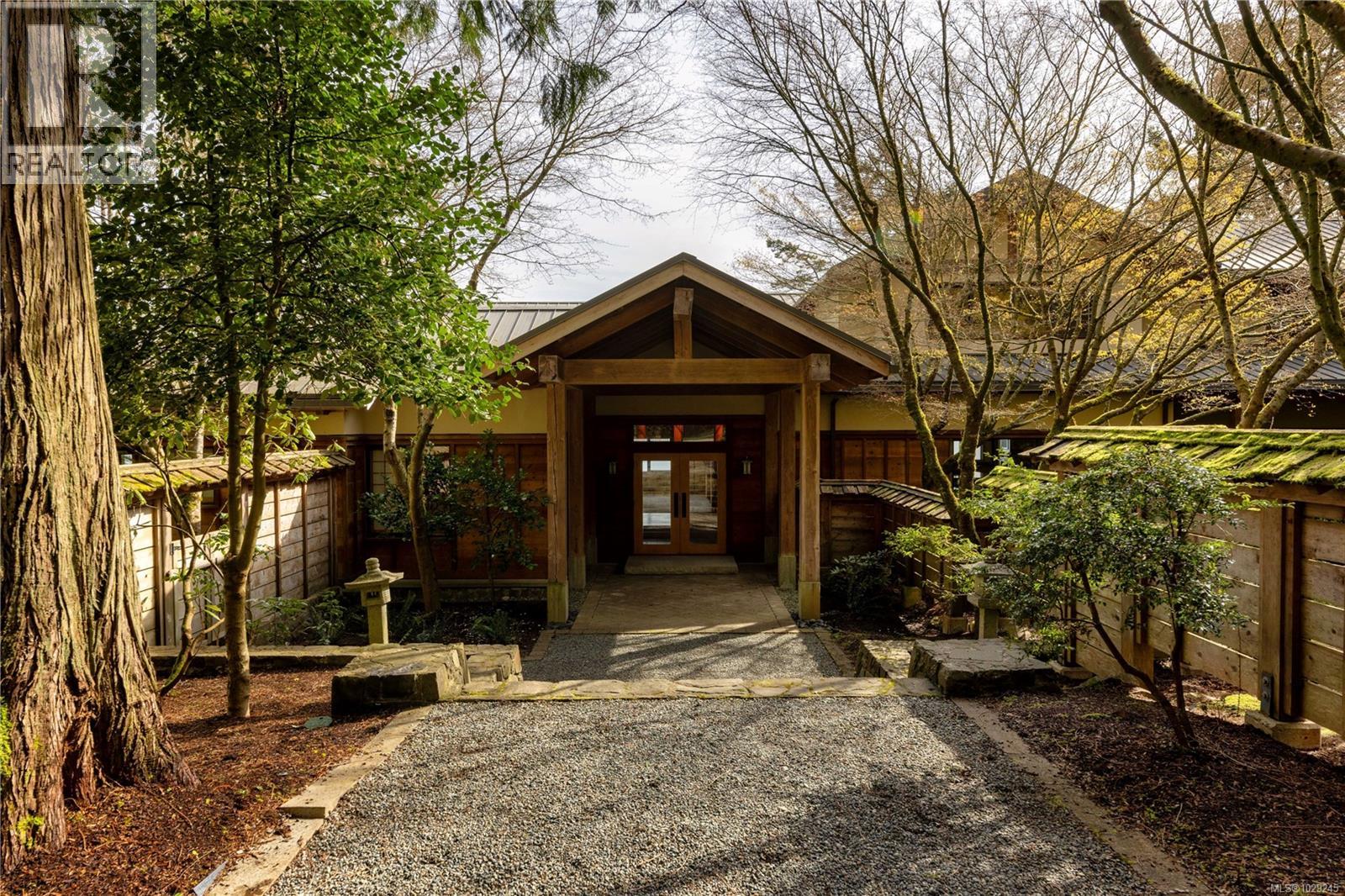  250 Holmes Road, Salt Spring