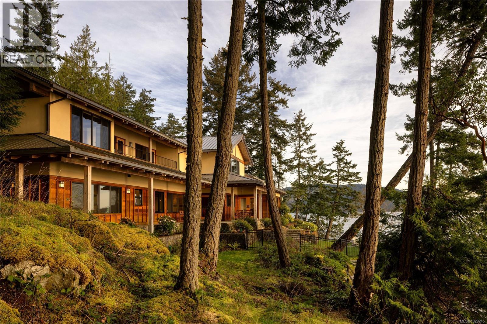  250 Holmes Road, Salt Spring