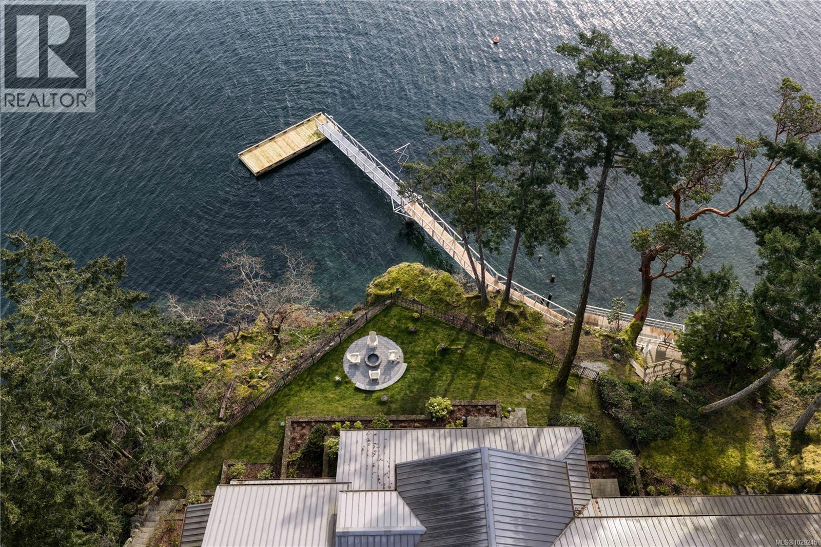  250 Holmes Road, Salt Spring