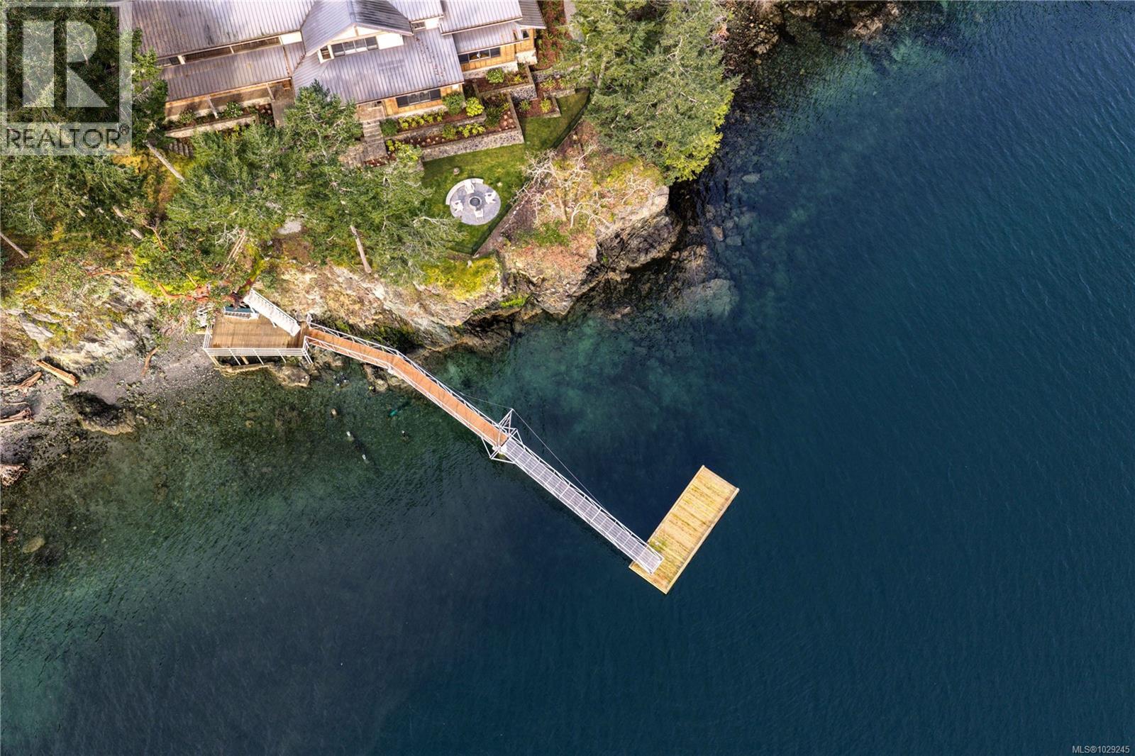  250 Holmes Road, Salt Spring