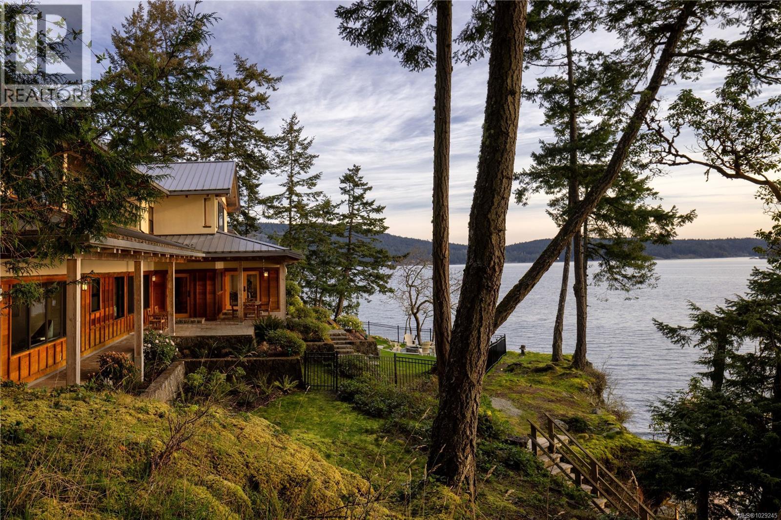 250 Holmes Road, Salt Spring