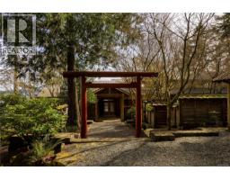Ensuite - 250 Holmes Rd, Salt Spring, BC V8K1T6 Photo 15