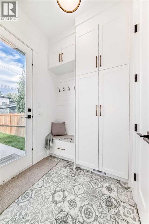 Single Family House for Sale in   Avenue SW North Glenmore Park Calgary 