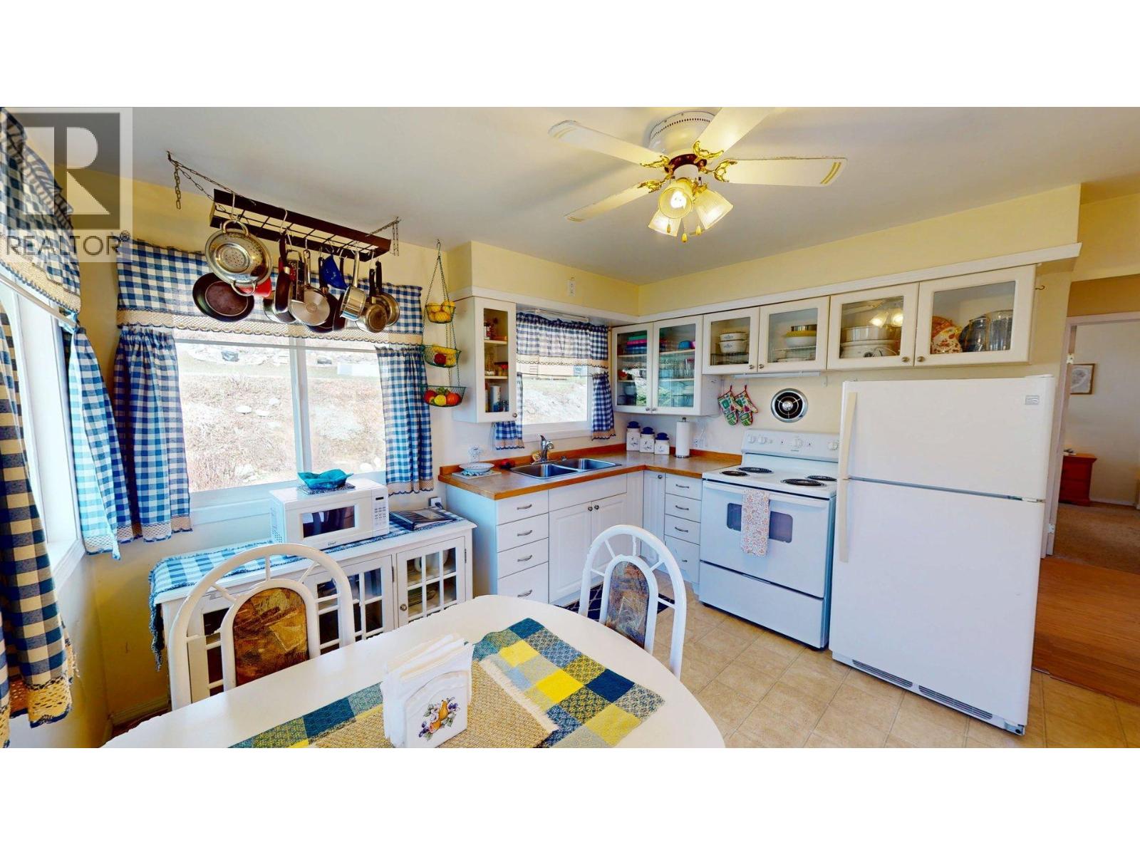 465 11th Avenue, Montrose